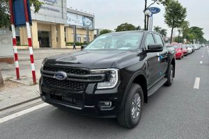 Ford Ranger XLS 2024 Màu Đen